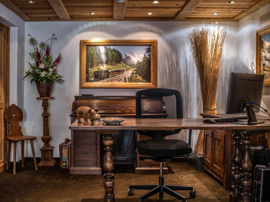Hotel Schoenegg Венген Экстерьер фото